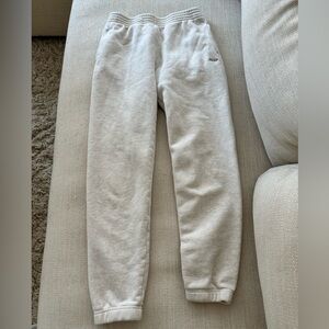 Aritzia TNA Cozy Sweatfleece sweatpants